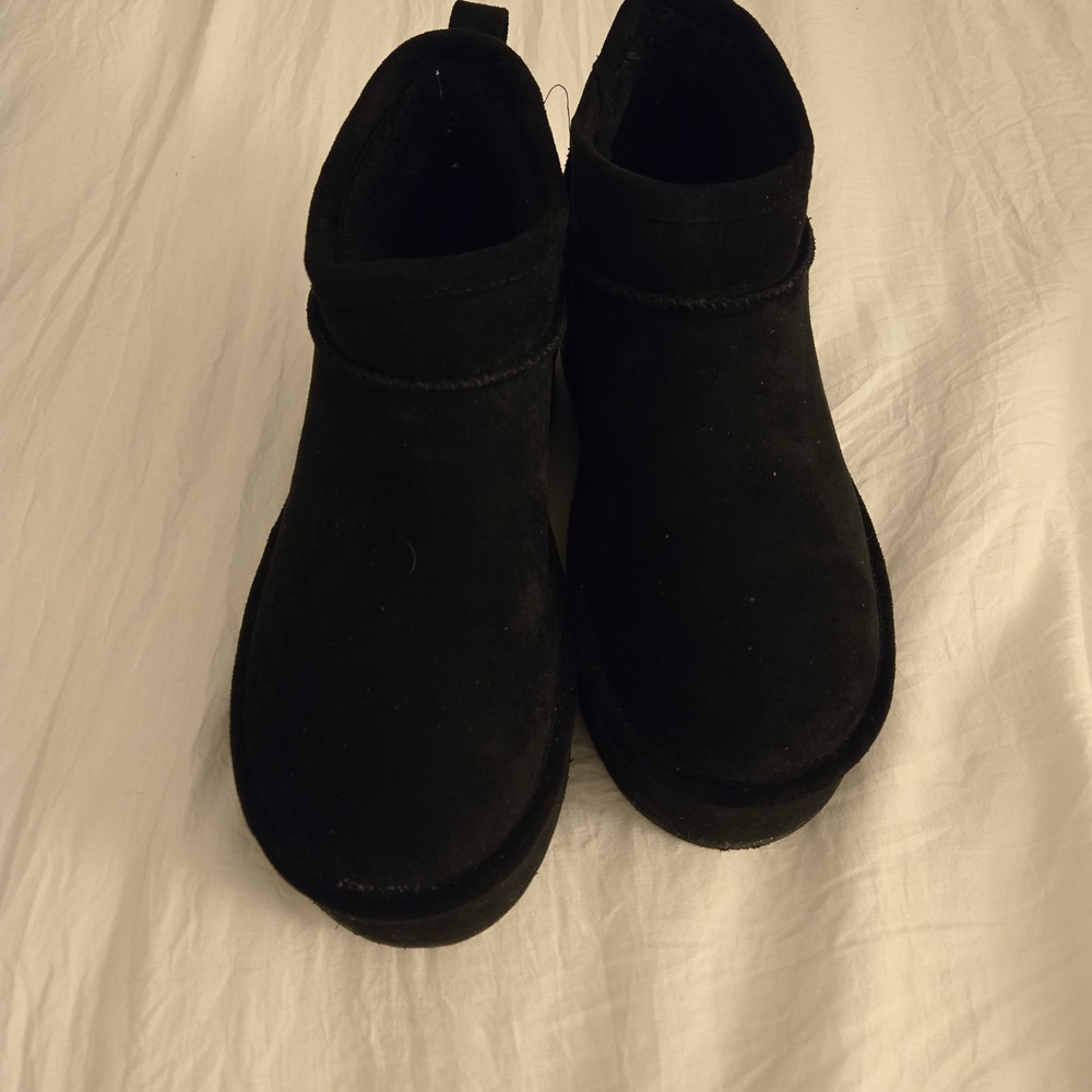 Madden Girl Womens  Black  Boots
